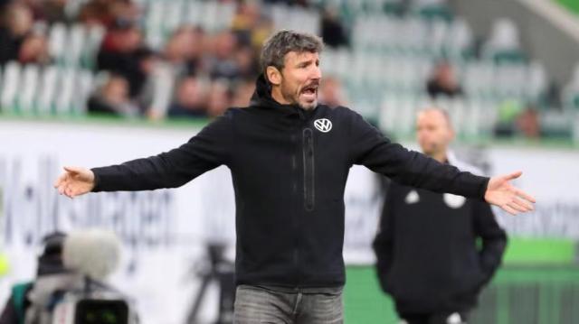 上表现得如 上表现得如