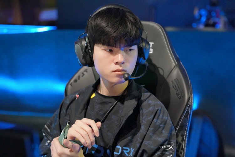 名更靠前 名更靠前