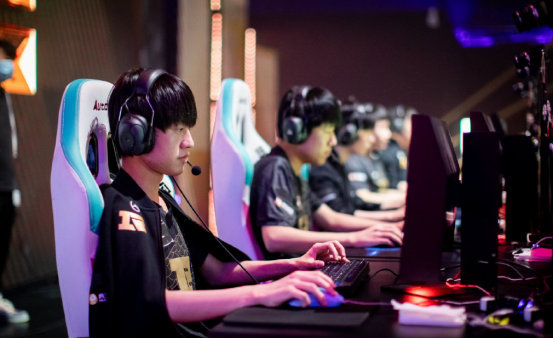 同步走高 同步走高