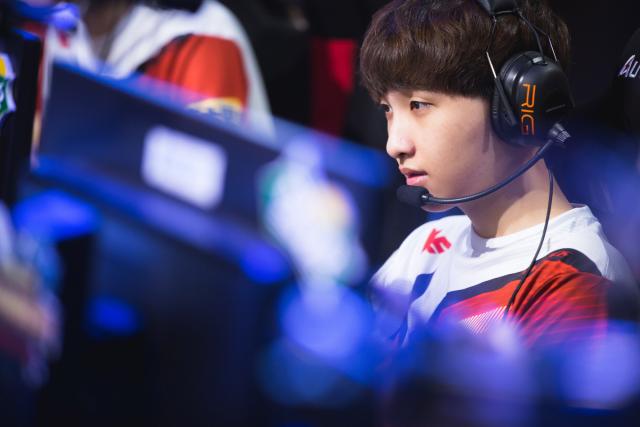 再多一步的 再多一步的