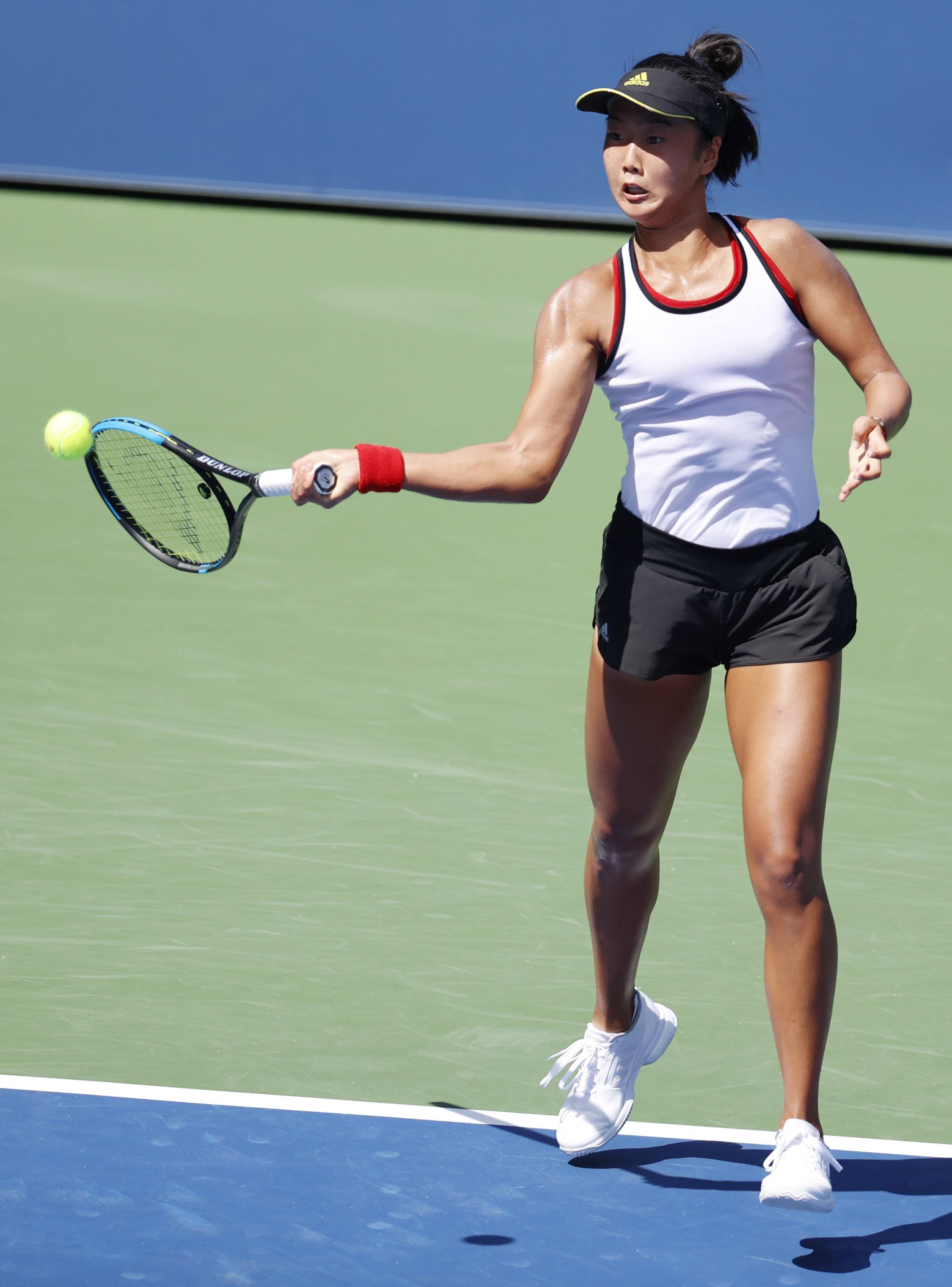 场出球与前 场出球与前